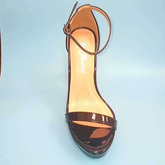 Black sandal heels Adjustable ankle strap - Picture 3 of 6